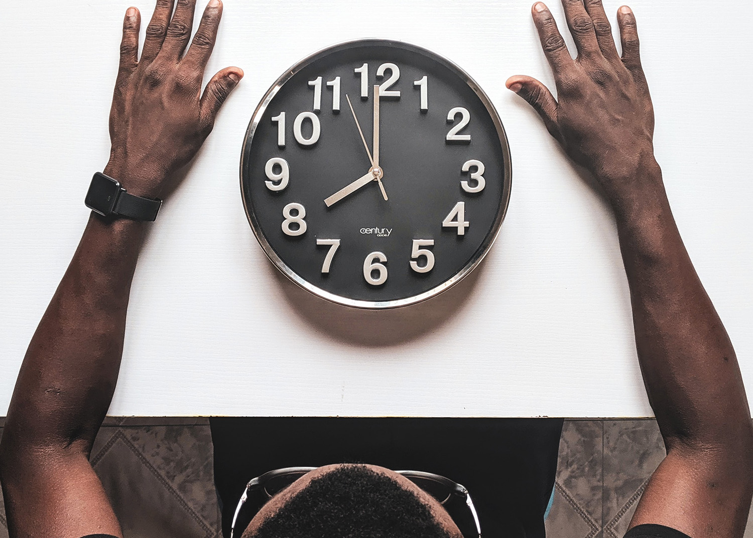 Clock indicating aspirational scheduling
